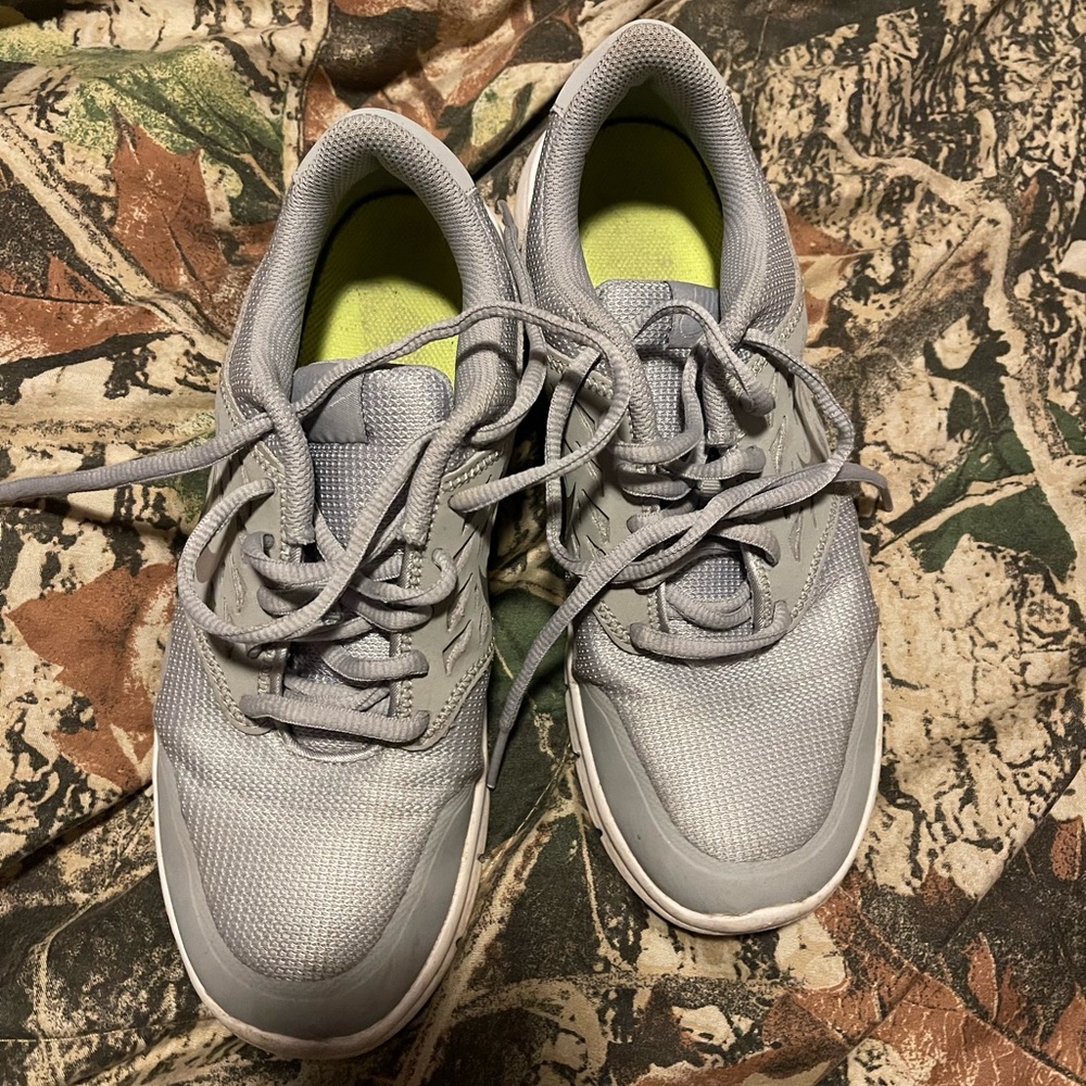 Nike tennis shoes